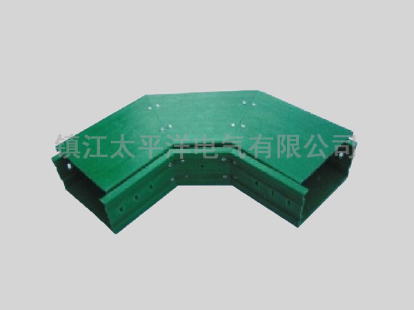 玻(bo)璃鋼水平(ping)彎通