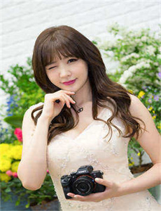 美女脱体图-李风起