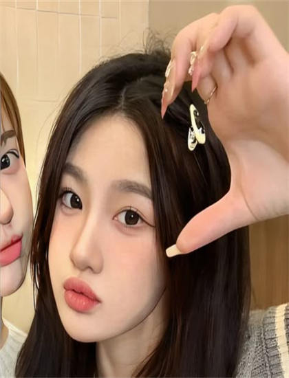 人物深度分析：《星际之门SG1 第二季》中的表演细节的精准把握与艺术处理 感受人物塑造的匠心